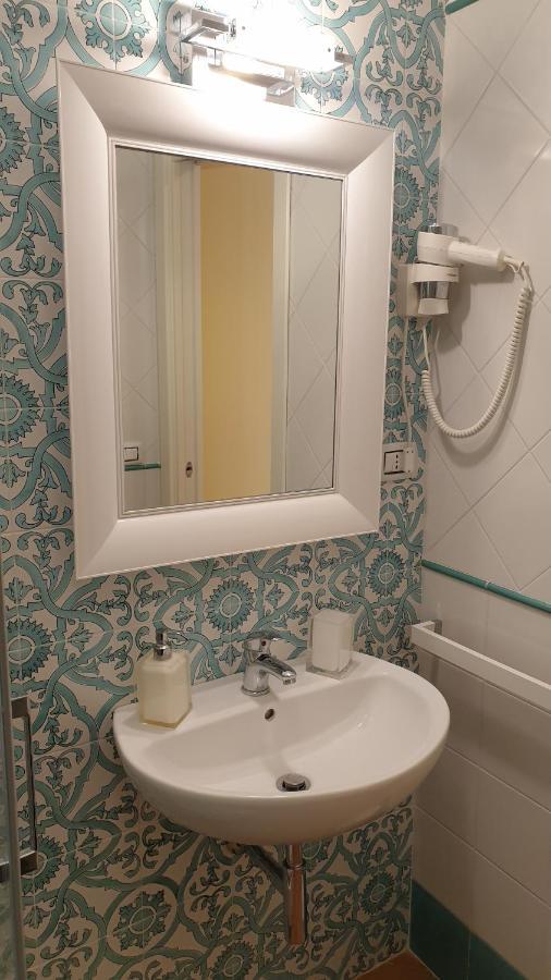 Dimora Del Campo Charming House Bed & Breakfast Salerno Room photo